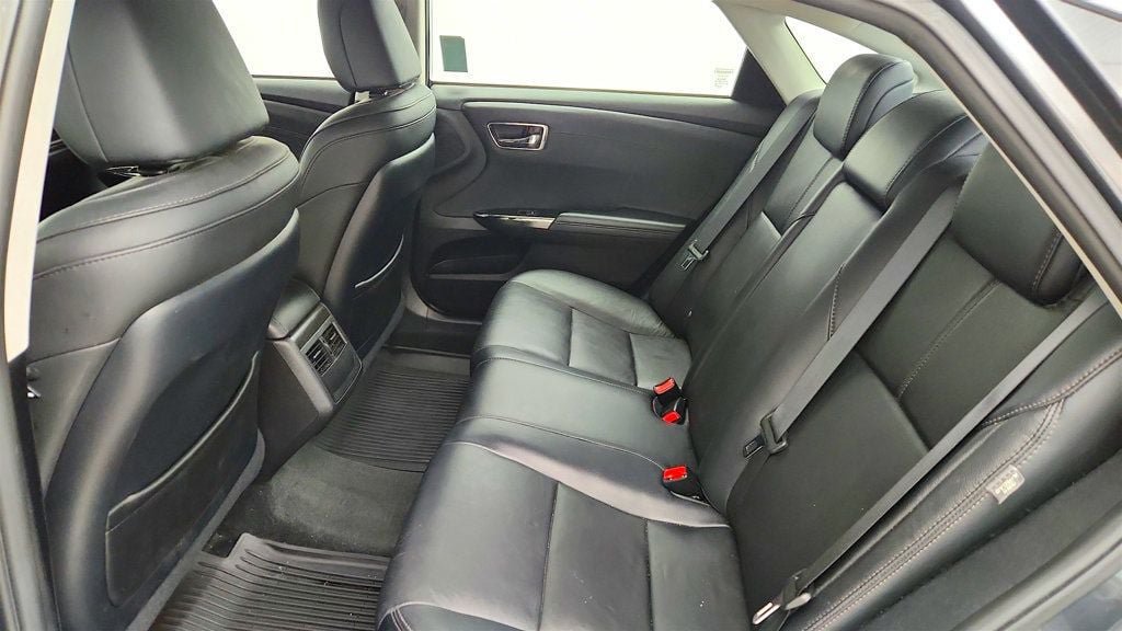 Used 2016 Toyota Avalon XLE Plus FWD image 19