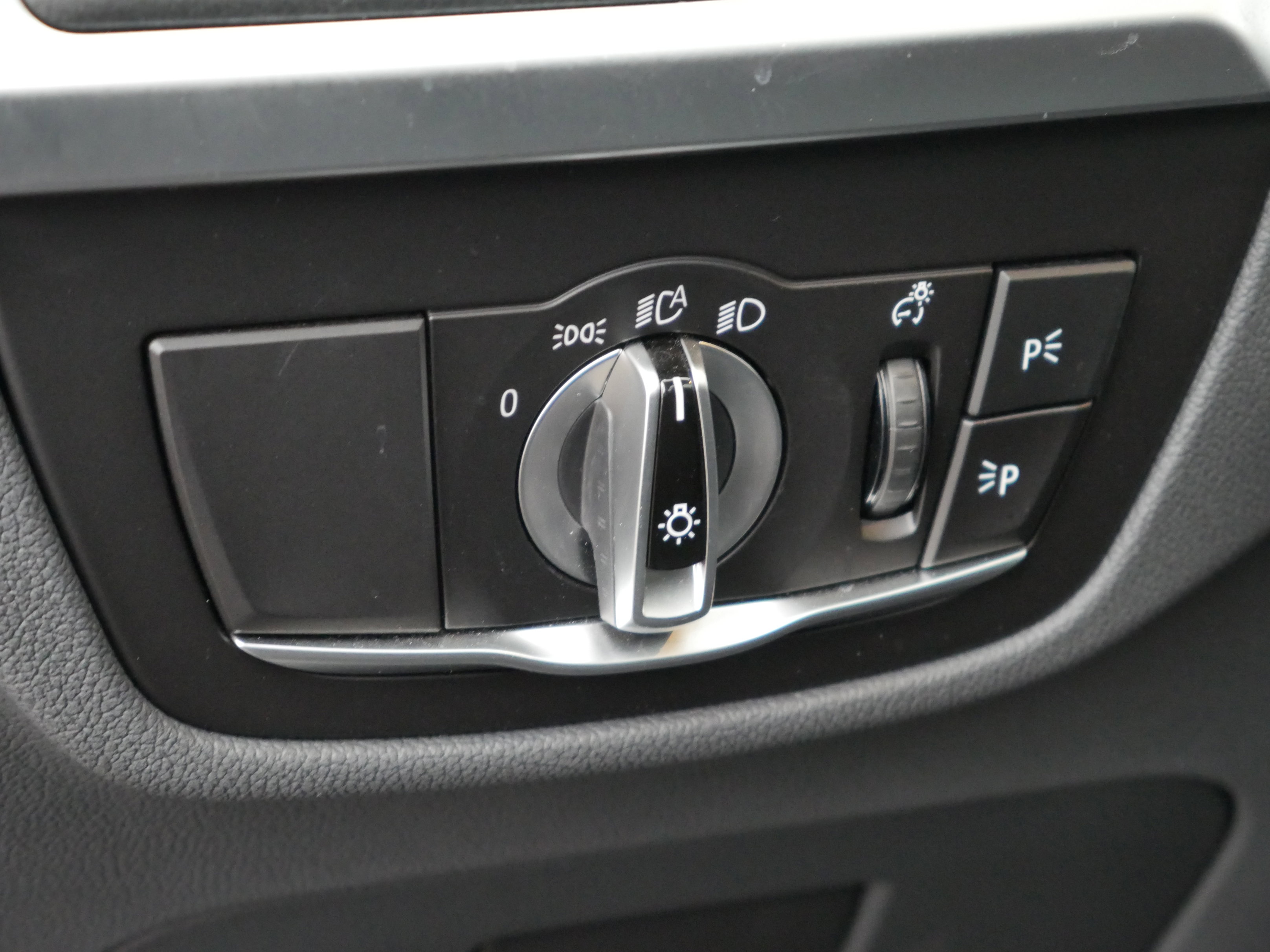 Used 2024 BMW X3 xDrive30i image 6