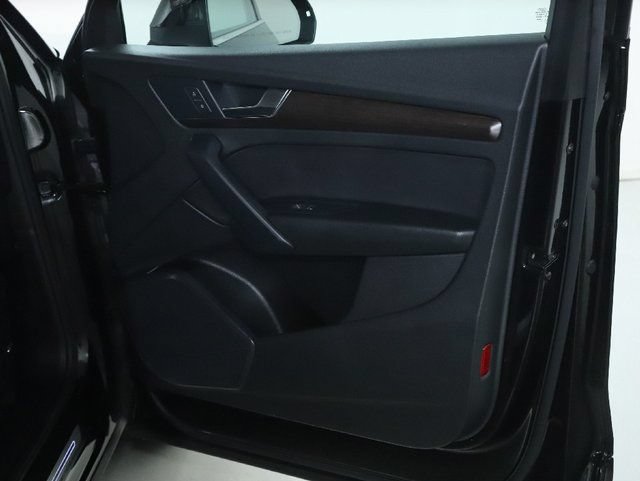 Used 2023 Audi Q5 2.0T Premium w/ Convenience Package AWD/4WD image 34