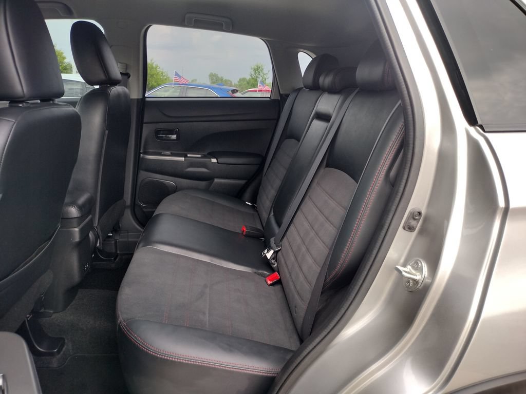 Used 2023 Mitsubishi Outlander Sport SE AWD/4WD image 7
