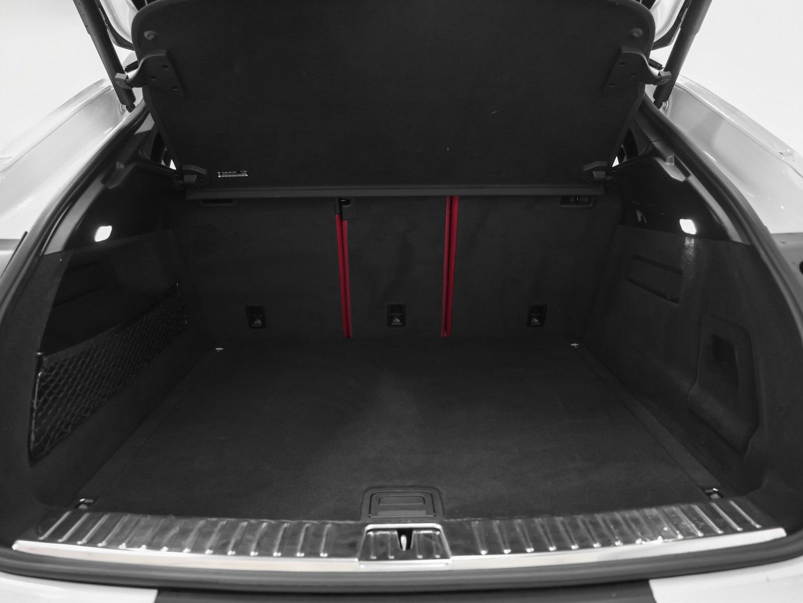 Used 2022 Porsche Cayenne Platinum Edition image 17