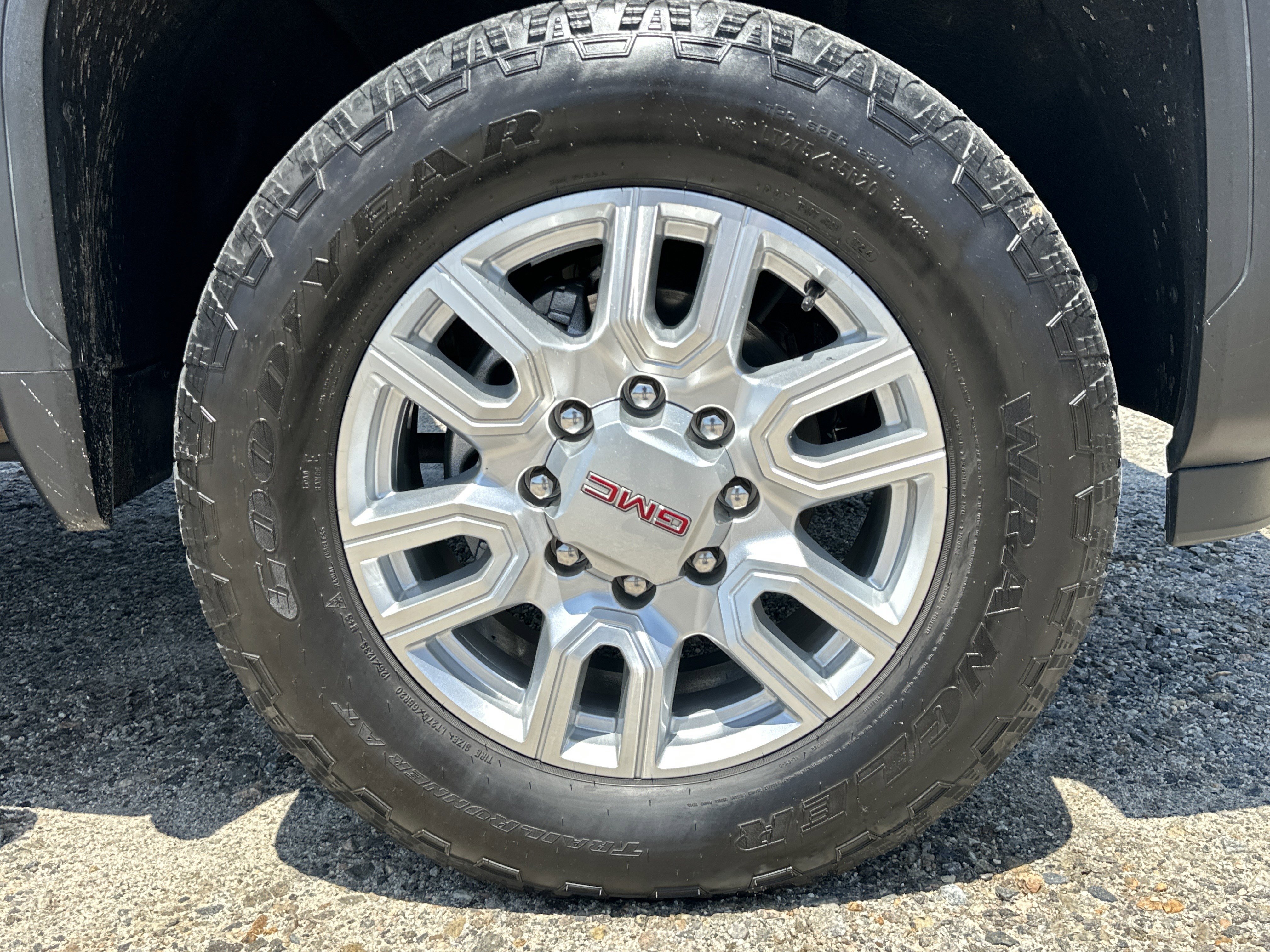 Certified 2024 GMC Sierra 2500 SLT w/ SLT Premium Package AWD/4WD image 16