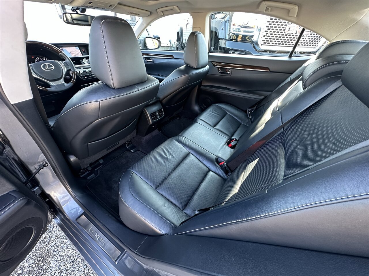 Used 2013 Lexus ES 350 w/ Luxury Pkg FWD image 10