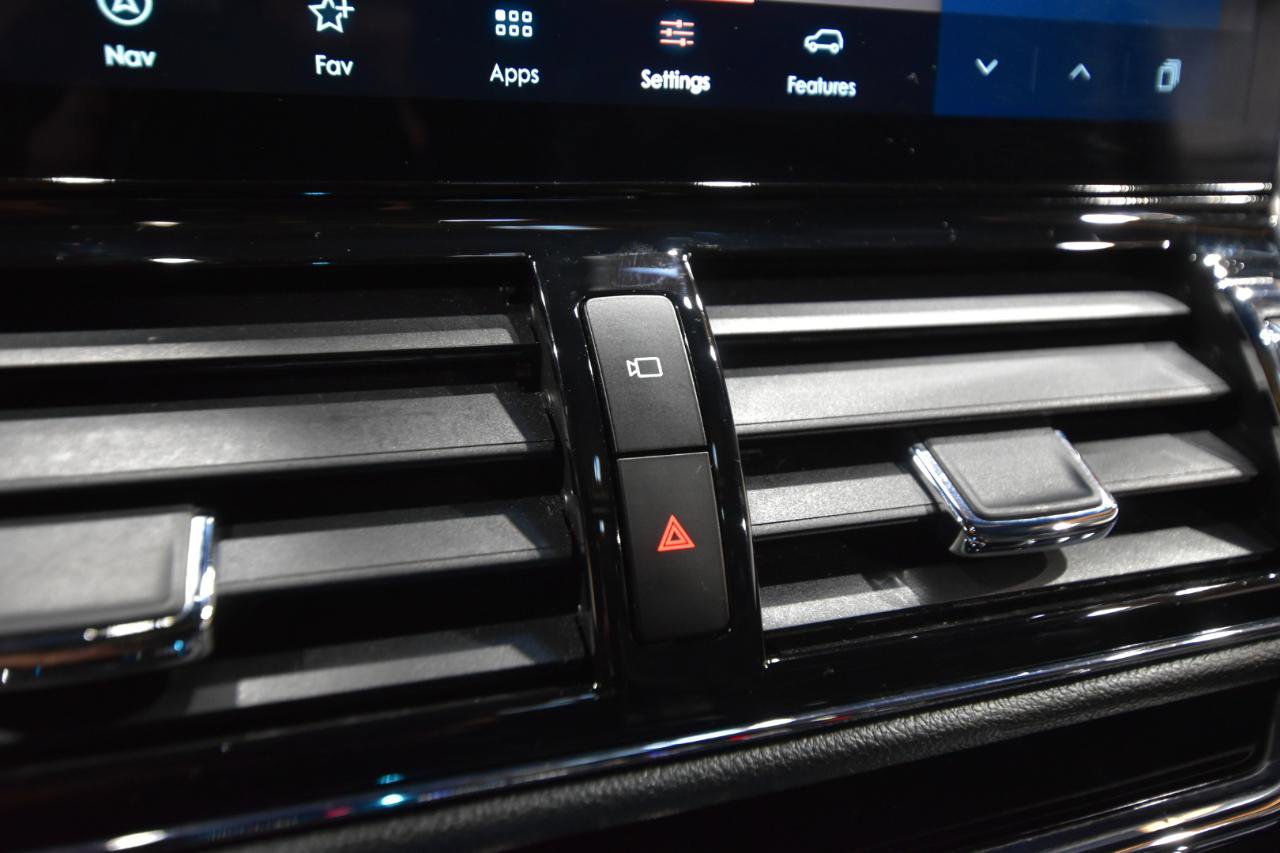 Used 2023 Lincoln Navigator Reserve AWD/4WD image 39