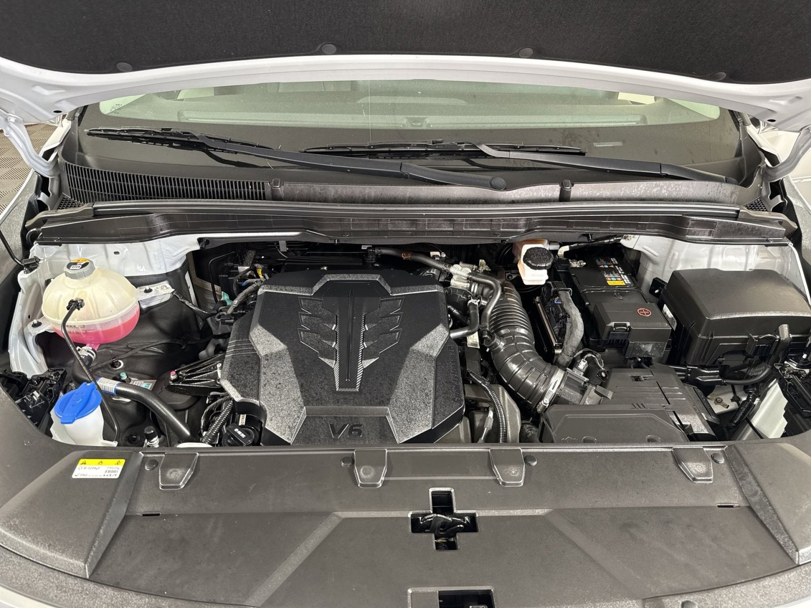 Used 2023 Kia Carnival LX image 27