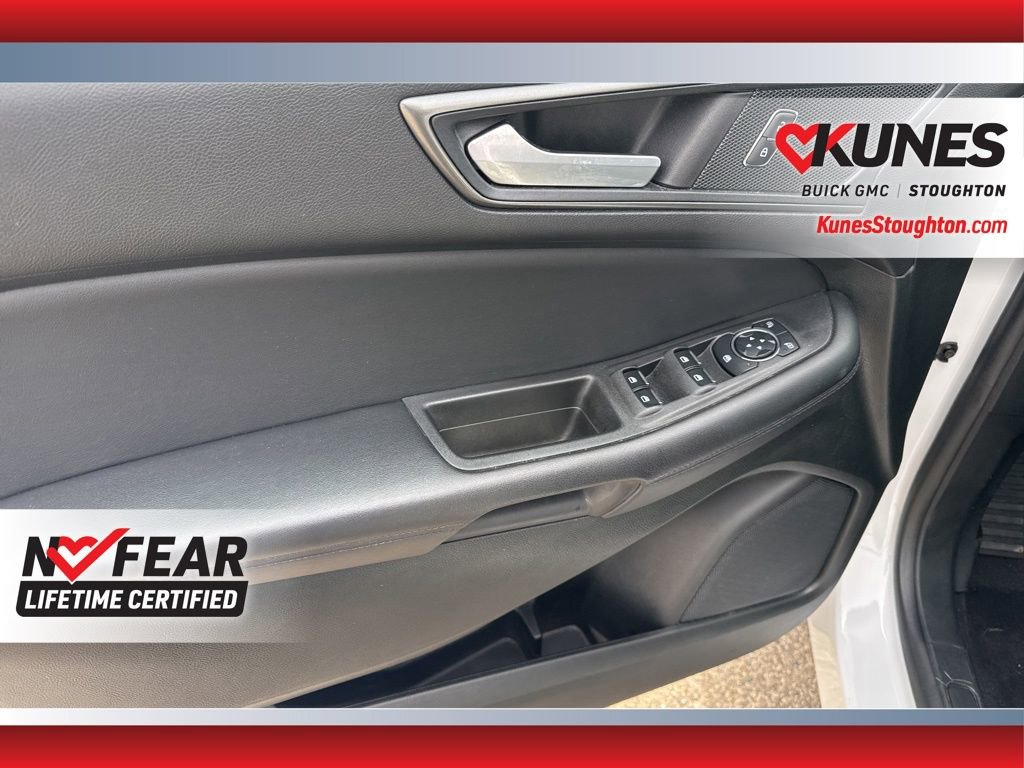 Used 2023 Ford Edge SE w/ Cargo Accessory Package image 16
