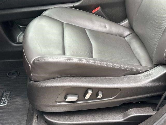 Certified 2025 Cadillac XT5 Premium Luxury w/ LPO, Floor Liner Package AWD/4WD image 17