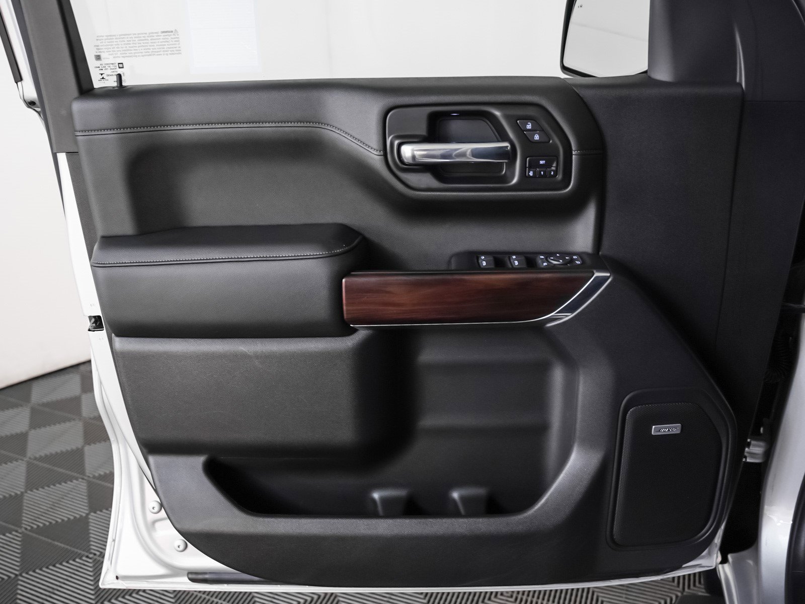 Used 2022 GMC Sierra 1500 SLT w/ SLT Premium Plus Package image 21