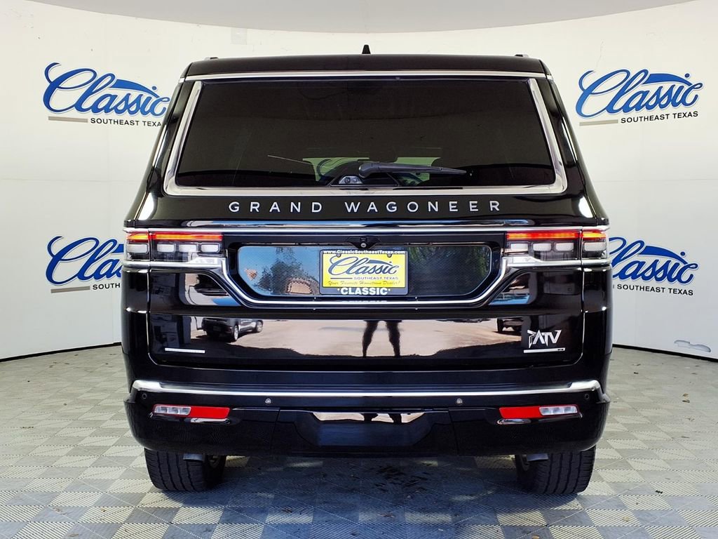 Used 2022 Jeep Grand Wagoneer Series II image 4