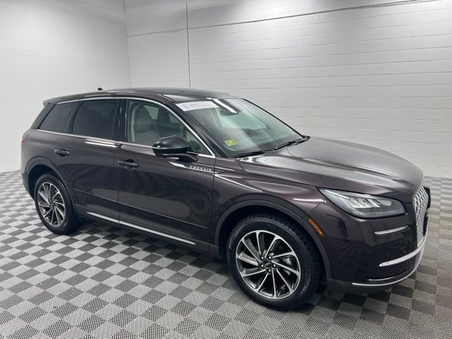 Certified 2023 Lincoln Corsair AWD w/ Equipment Group 101A image 4