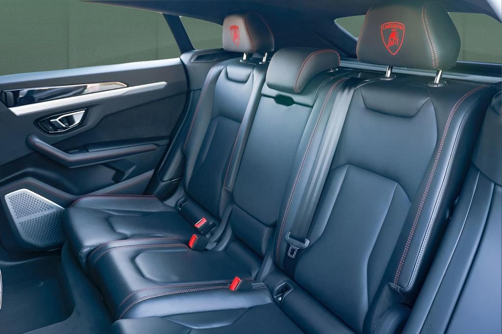 Used 2023 Lamborghini Urus S image 22