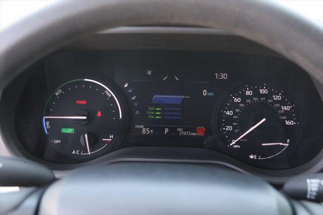 Certified 2025 Toyota Sienna LE image 14