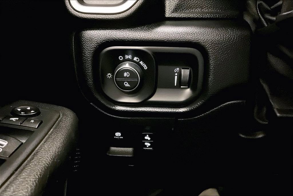 Used 2020 RAM 1500 Big Horn AWD/4WD image 16