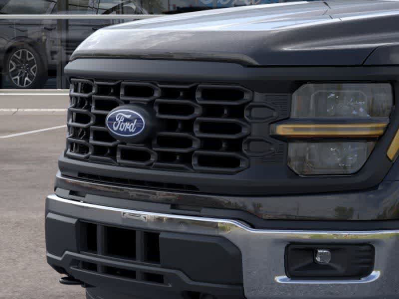 Used 2025 Ford F150 XL w/ Equipment Group 103A High AWD/4WD image 17