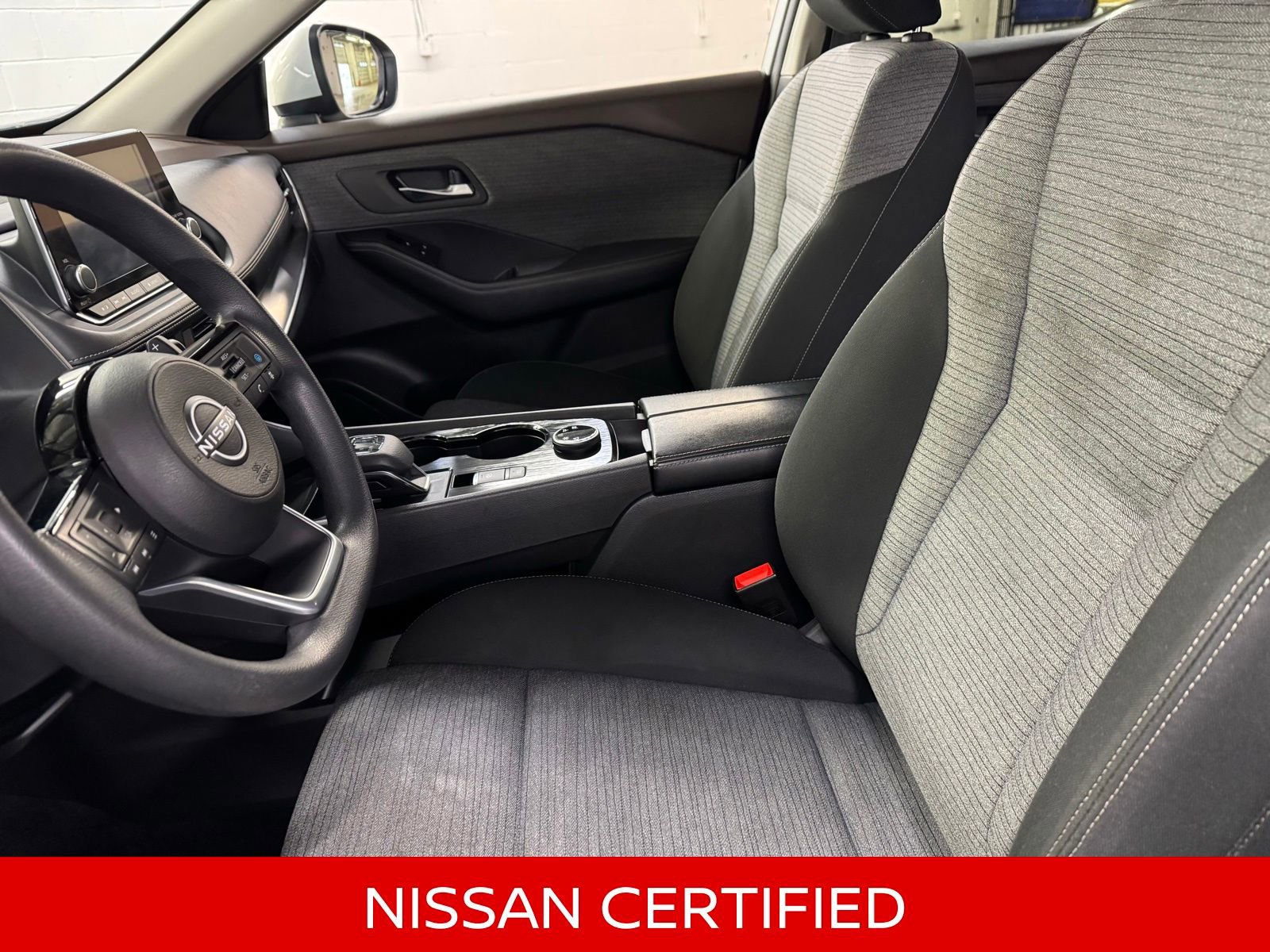 Certified 2023 Nissan Rogue SV image 14