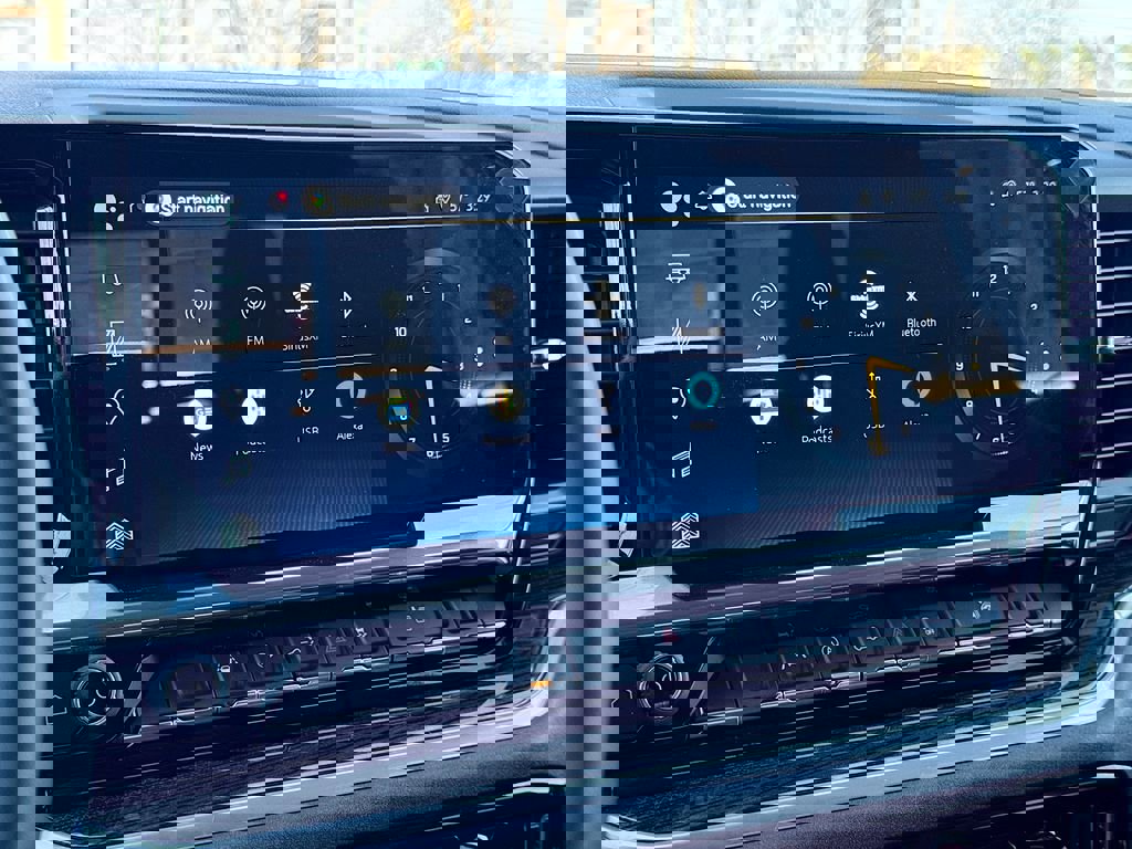 Used 2025 Chevrolet Silverado 1500 LT w/ Leather Package RWD image 25