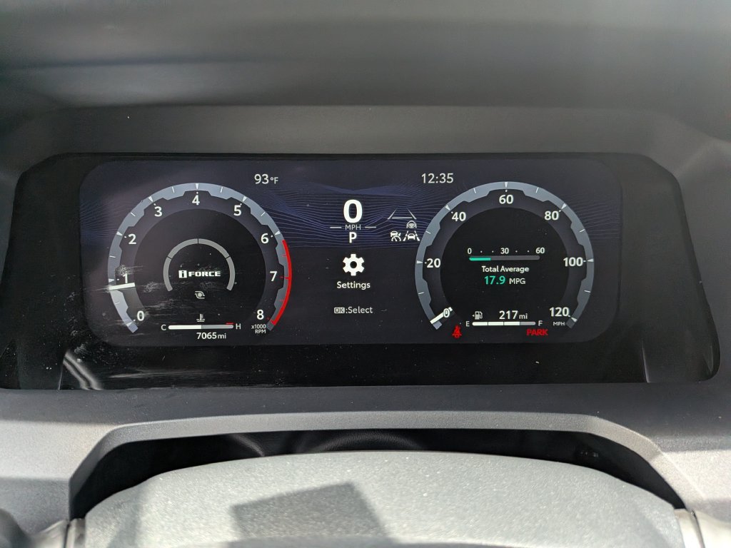 Used 2025 Toyota 4Runner Limited RWD image 16