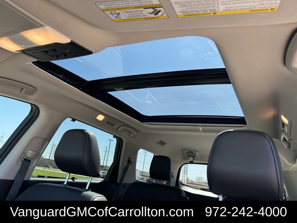 Used 2024 Nissan Pathfinder Platinum image 26