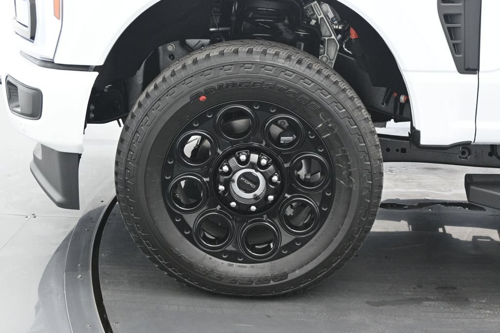 New 2026 Ford F250 Lariat w/ Black Appearance Package AWD/4WD image 24