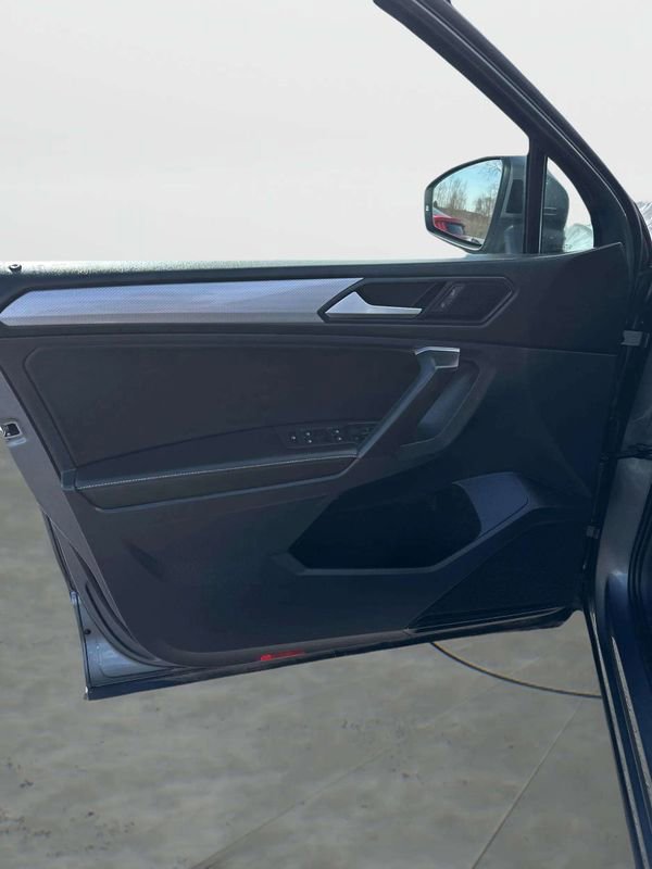 Used 2024 Volkswagen Tiguan S image 21