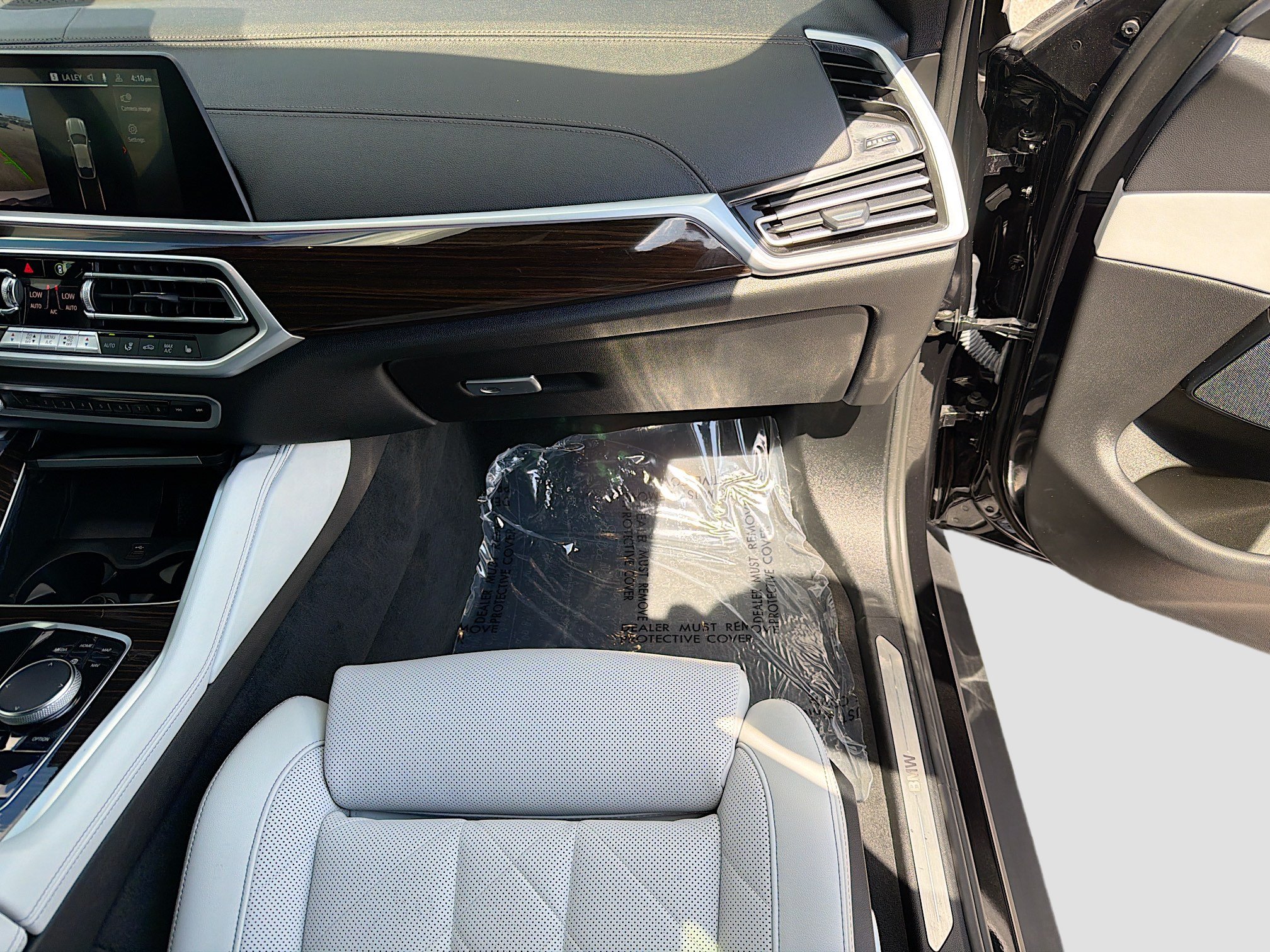 Used 2023 BMW X6 xDrive40i AWD/4WD image 17