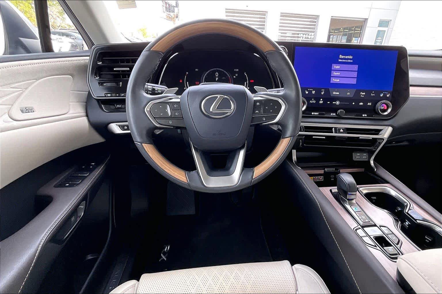 Certified 2024 Lexus RX 350 AWD w/ Convenience Package image 6