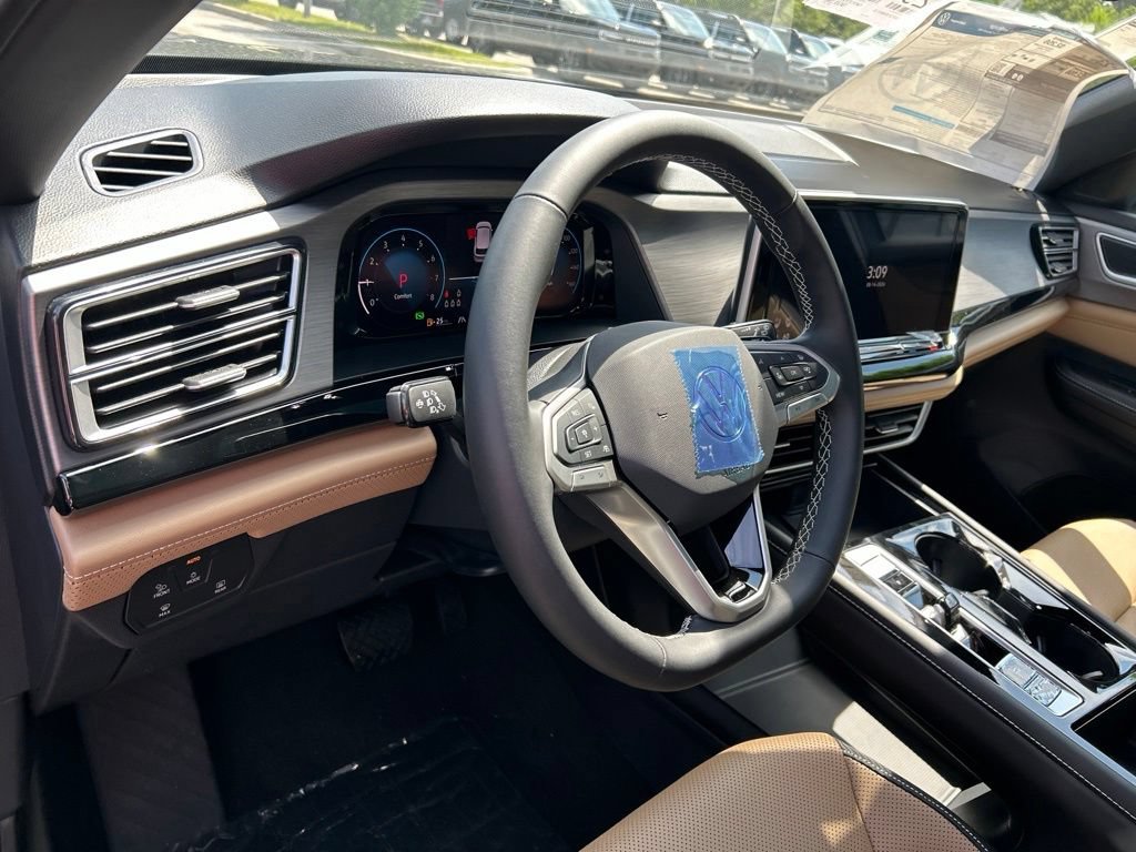 New 2026 Volkswagen Atlas Cross Sport SE FWD image 24