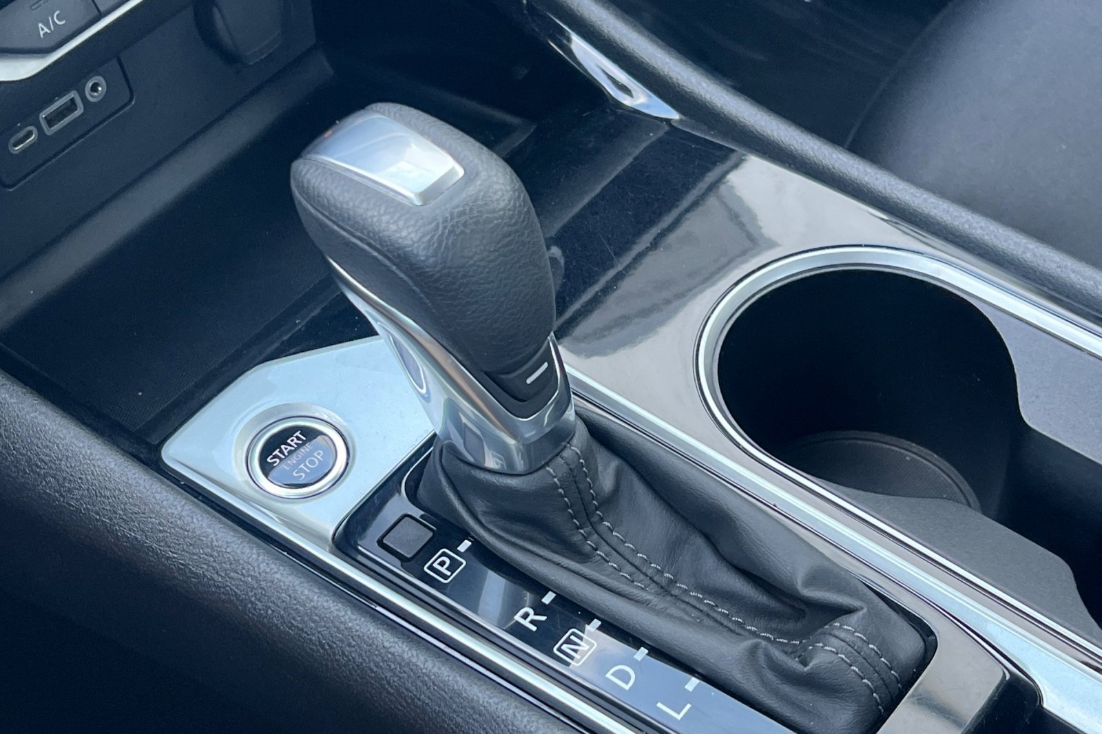 Used 2024 Nissan Altima 2.5 SV image 22