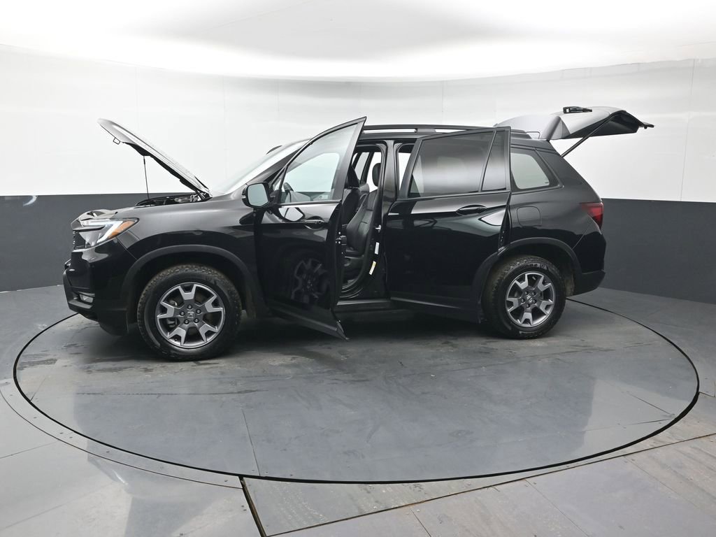 Certified 2023 Honda Passport TrailSport image 52