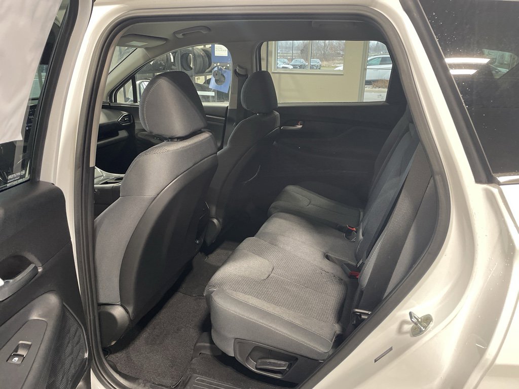 Used 2022 Hyundai Santa Fe SE image 12