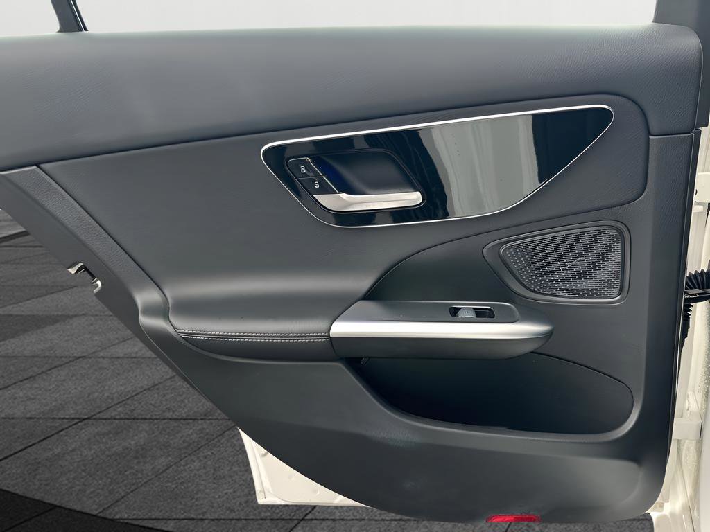 Used 2023 Mercedes-Benz C 300 Sedan image 18