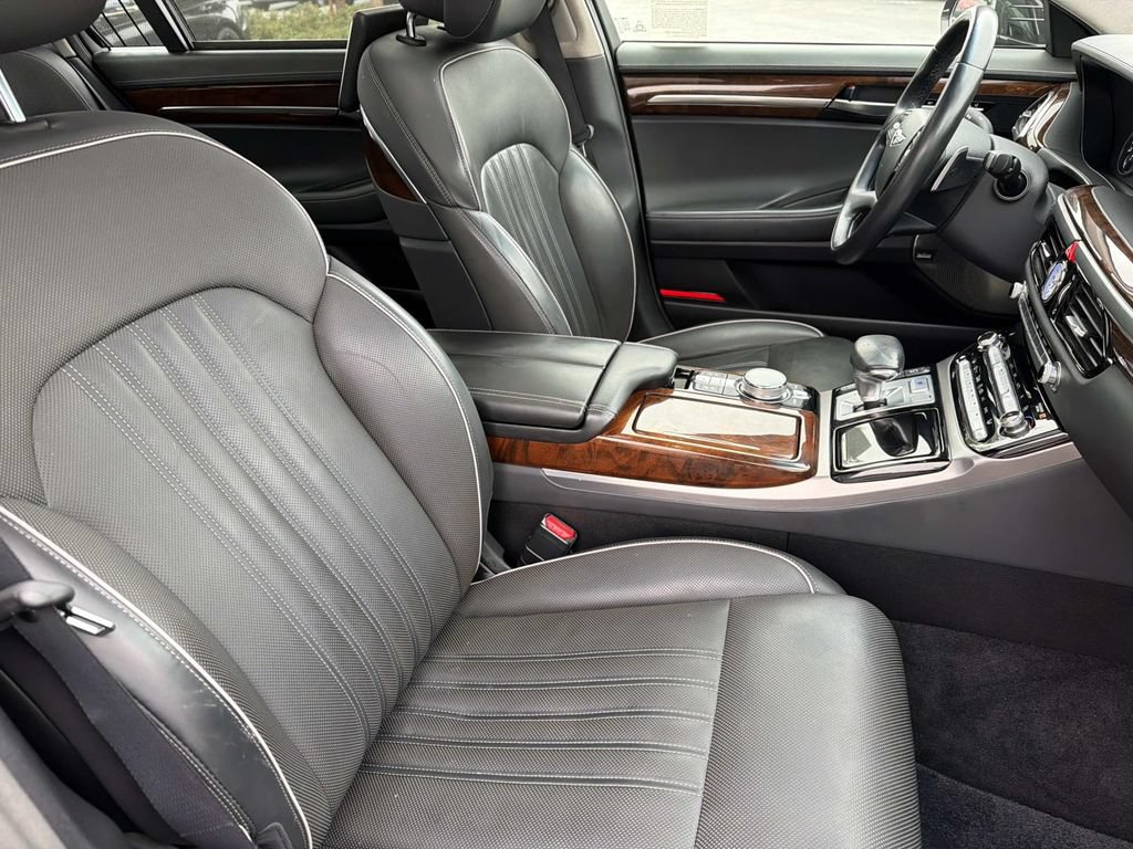 Used 2019 Genesis G90 5.0 Ultimate RWD image 20