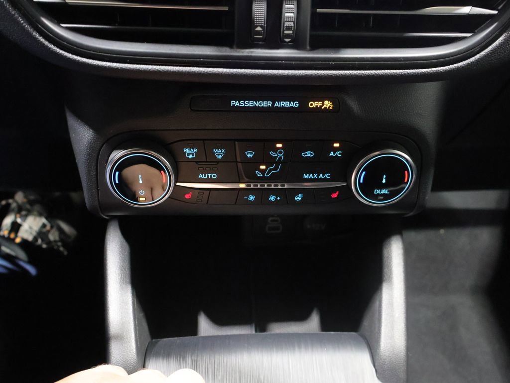 Used 2025 Ford Escape ST-Line Select AWD/4WD image 28