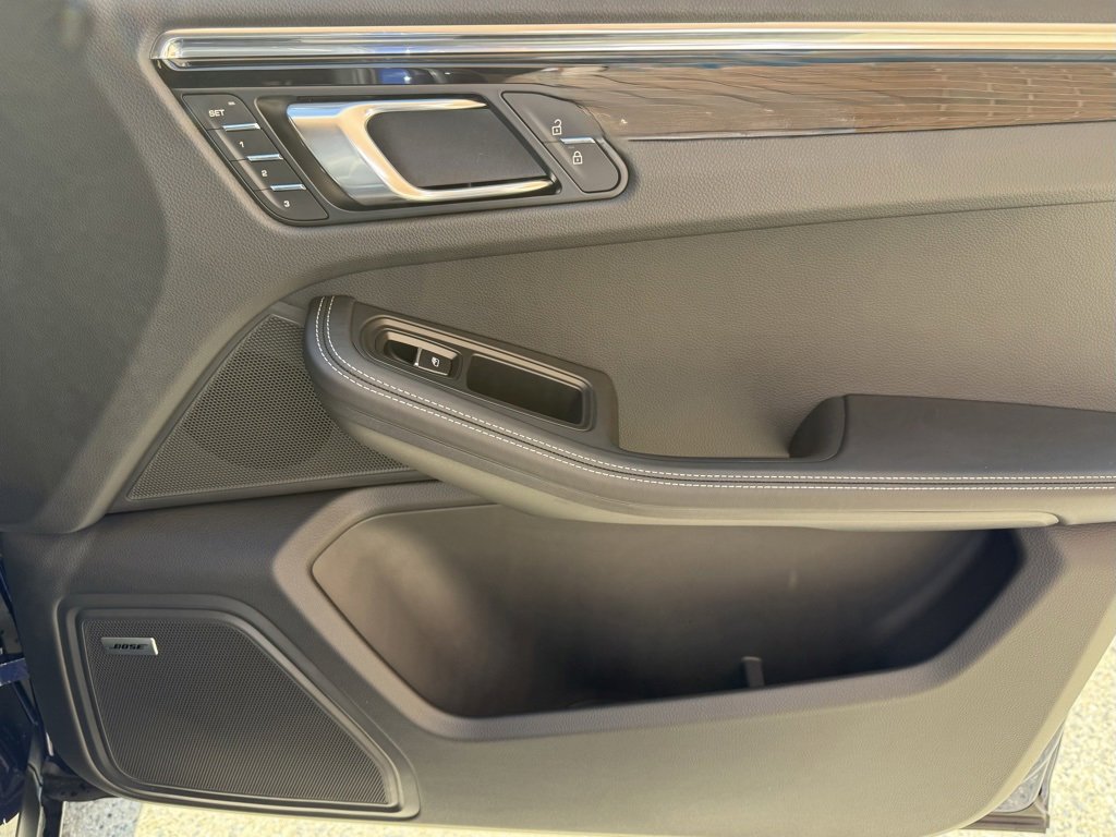 New 2026 Porsche Macan image 22