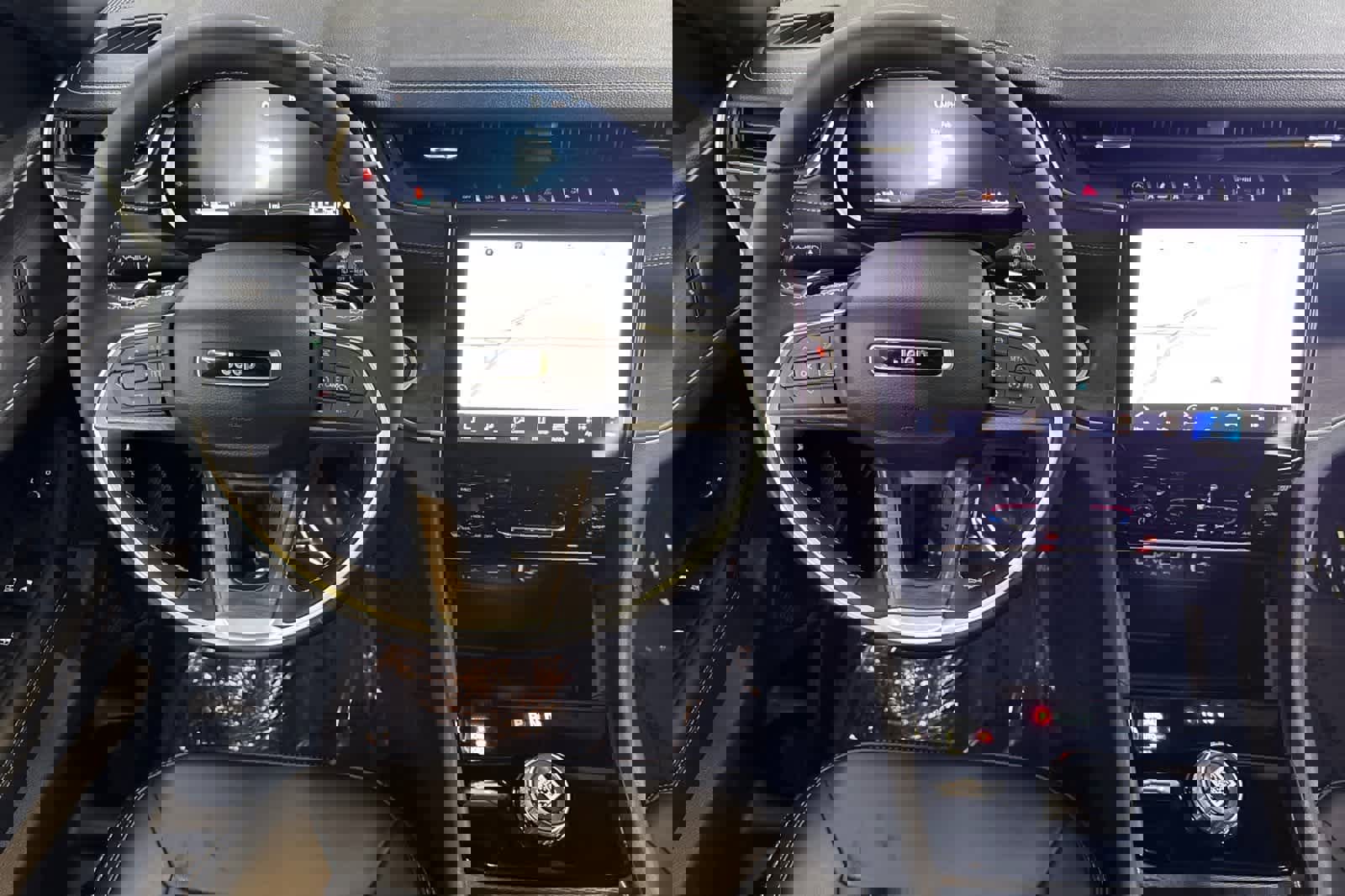 New 2025 Jeep Grand Cherokee Limited w/ Black Appearance Package image 14