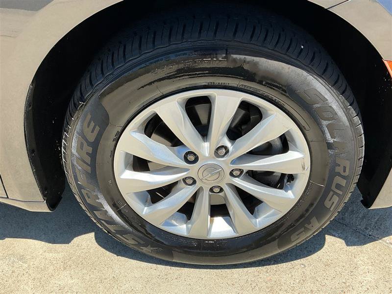 Used 2018 Chrysler Pacifica Touring-L FWD image 26