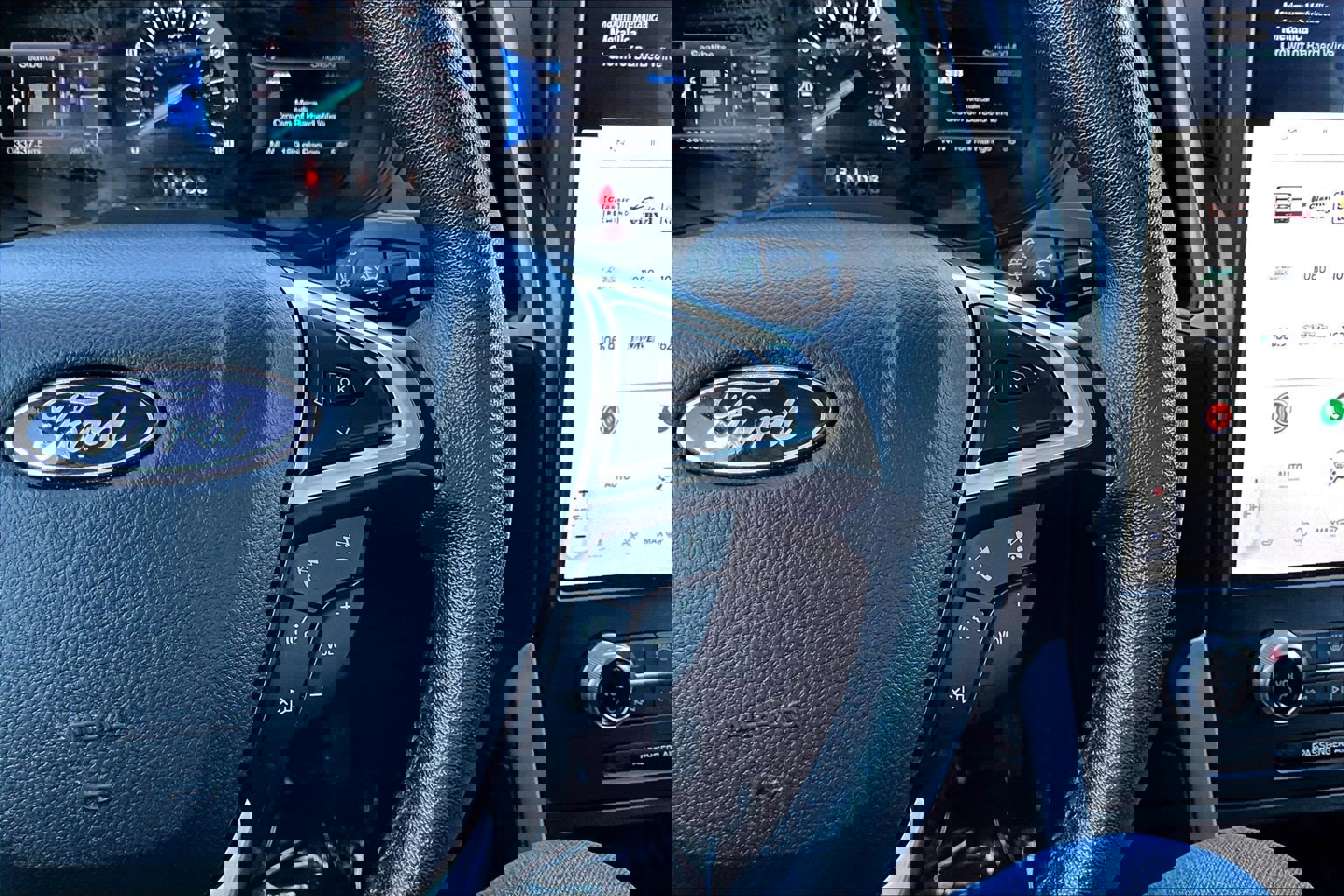 Used 2024 Ford Edge SEL image 12