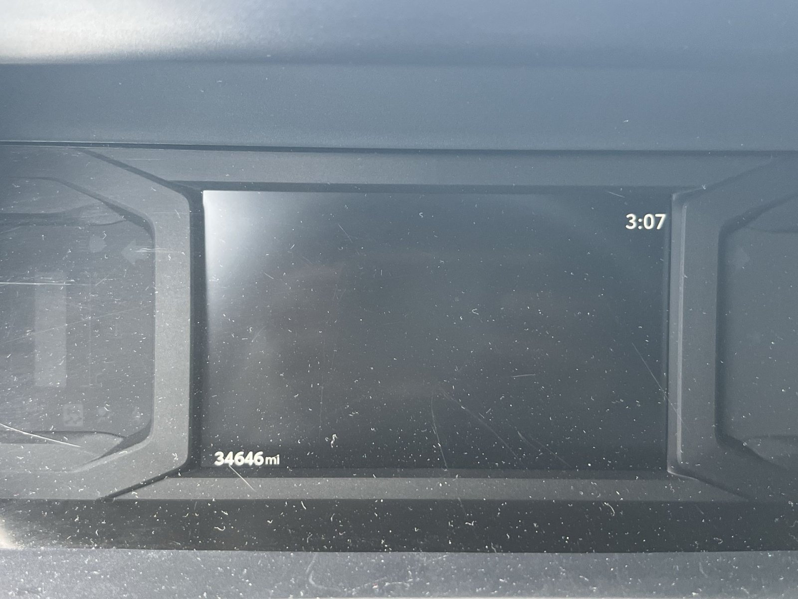 Used 2025 Toyota 4Runner SR5 AWD/4WD image 15