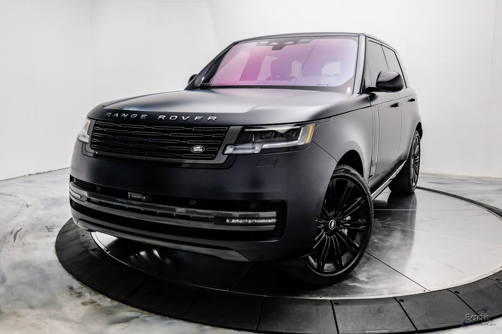 Used 2023 Land Rover Range Rover SE image 5