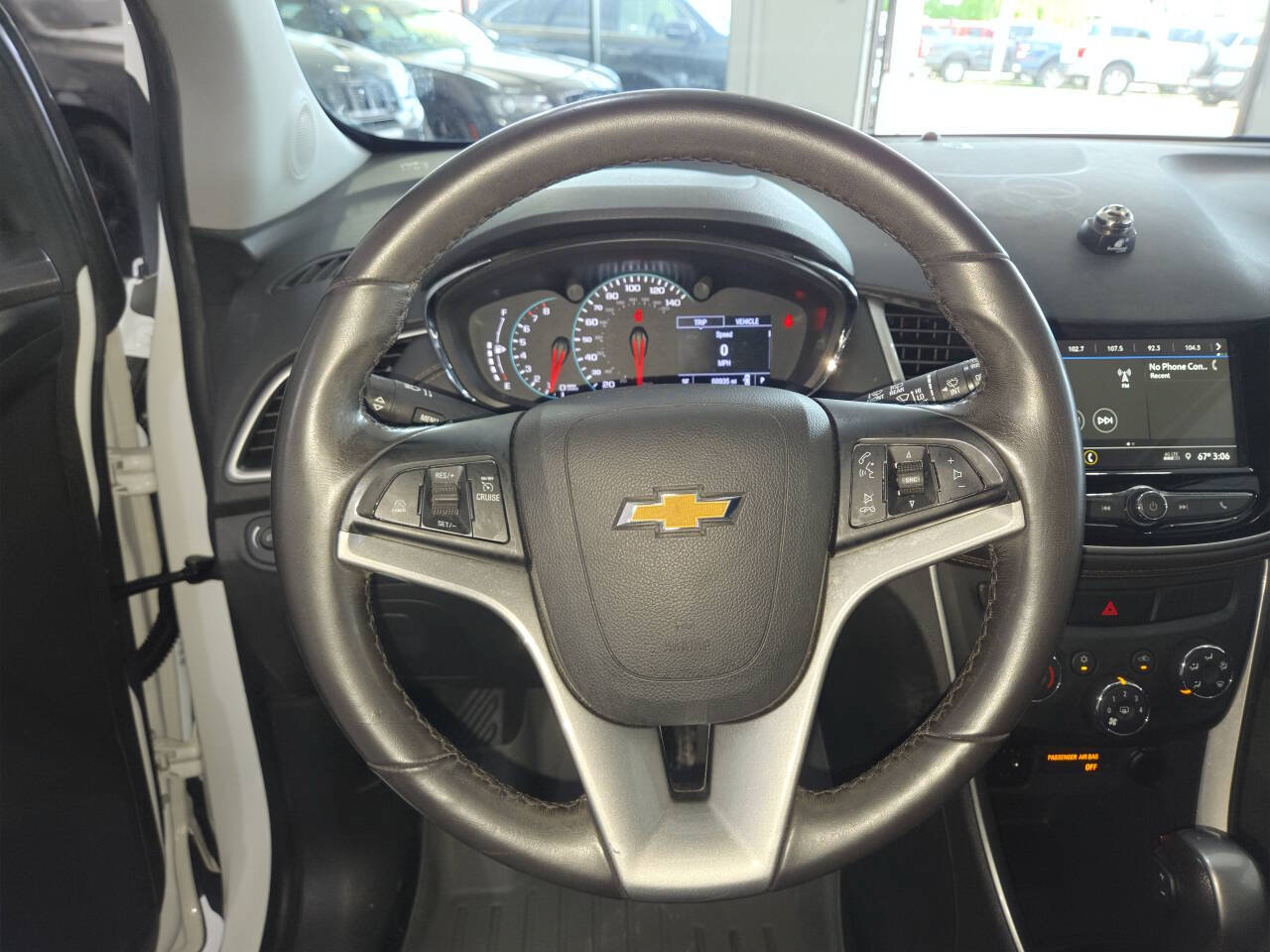 Used 2019 Chevrolet Trax LT w/ LT Convenience Package FWD image 34