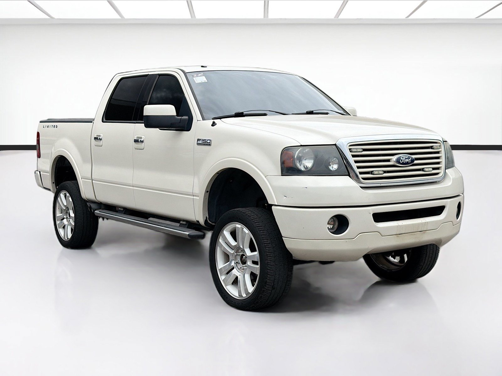 Used 2008 Ford F150 Limited RWD image 3