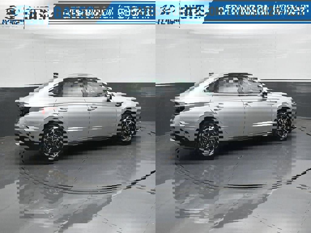 New 2026 Hyundai Sonata SEL image 3