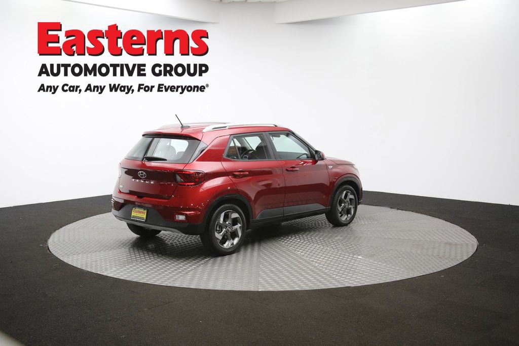 Used 2024 Hyundai Venue SEL image 41