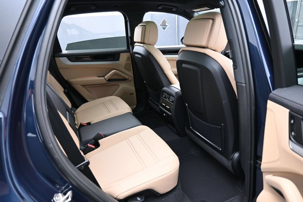 New 2026 Porsche Cayenne S AWD/4WD image 27
