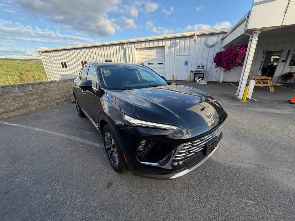 Used 2025 Buick Envision Preferred AWD/4WD image 7