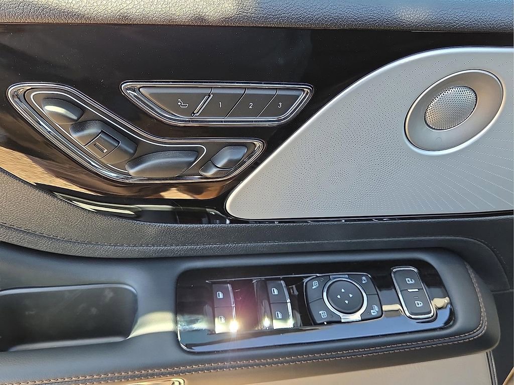 New 2026 Lincoln Aviator Reserve AWD/4WD image 15