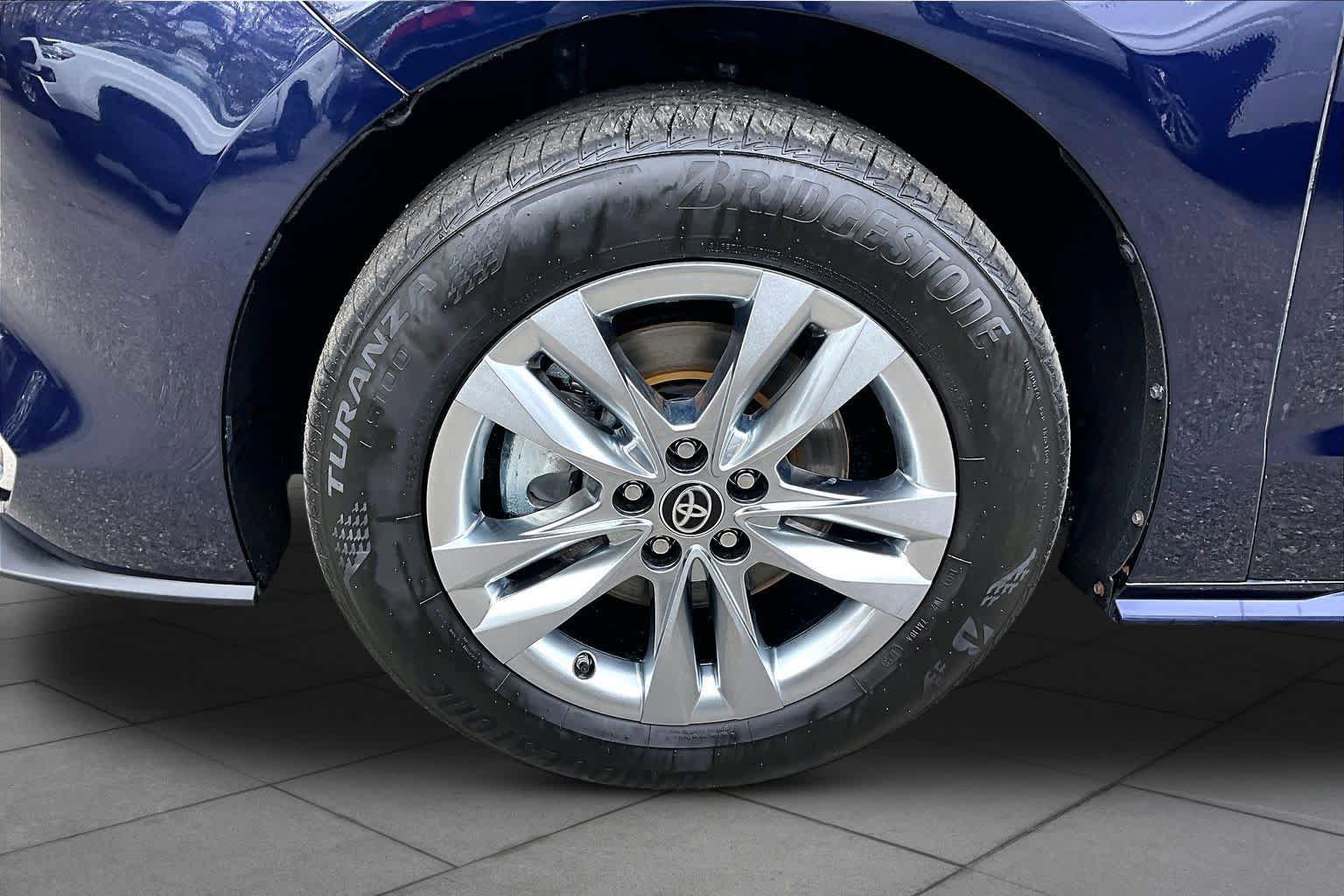 Certified 2024 Toyota Sienna XLE w/ XLE Plus Package AWD/4WD image 11