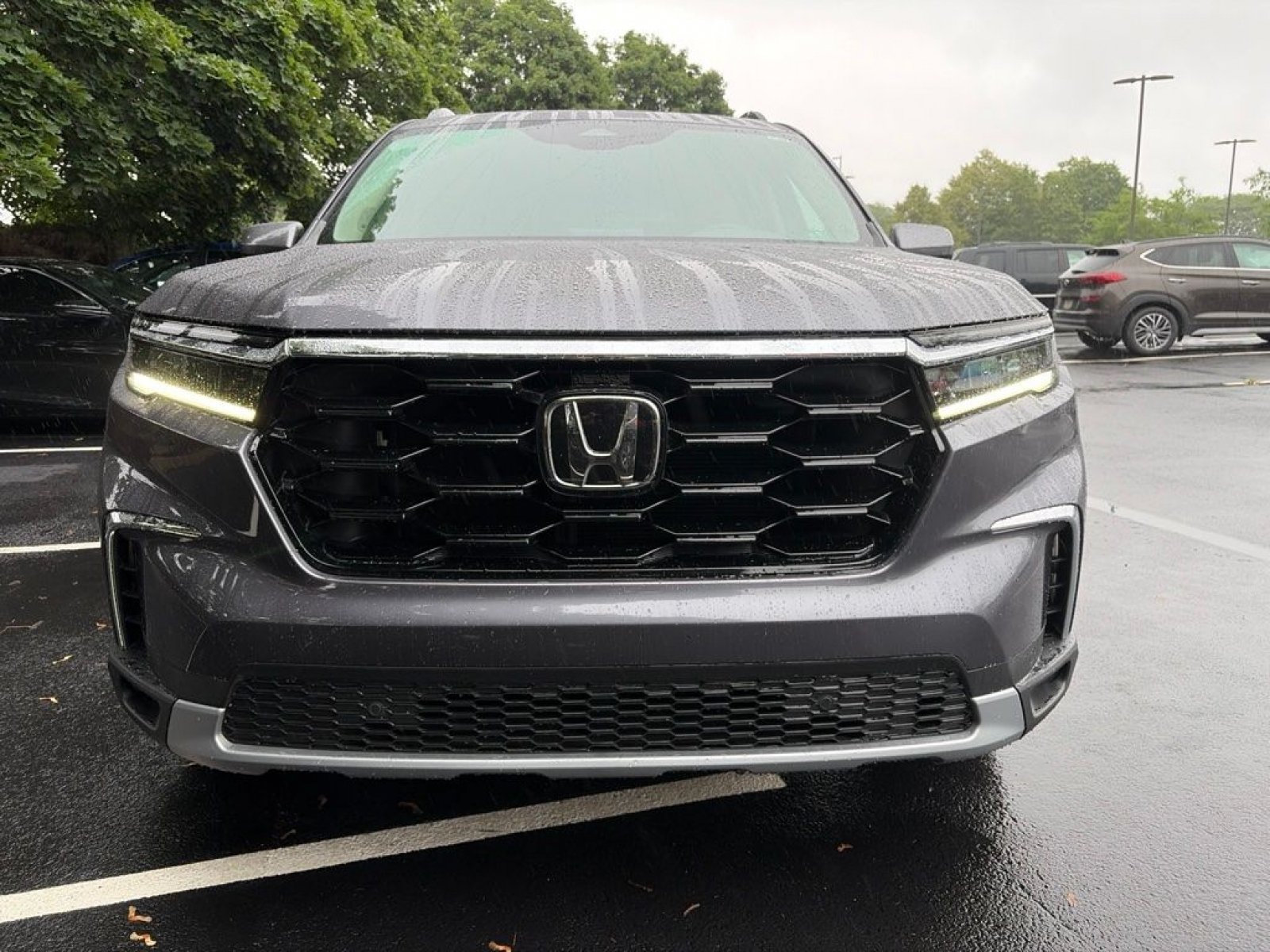 Used 2023 Honda Pilot Touring image 2