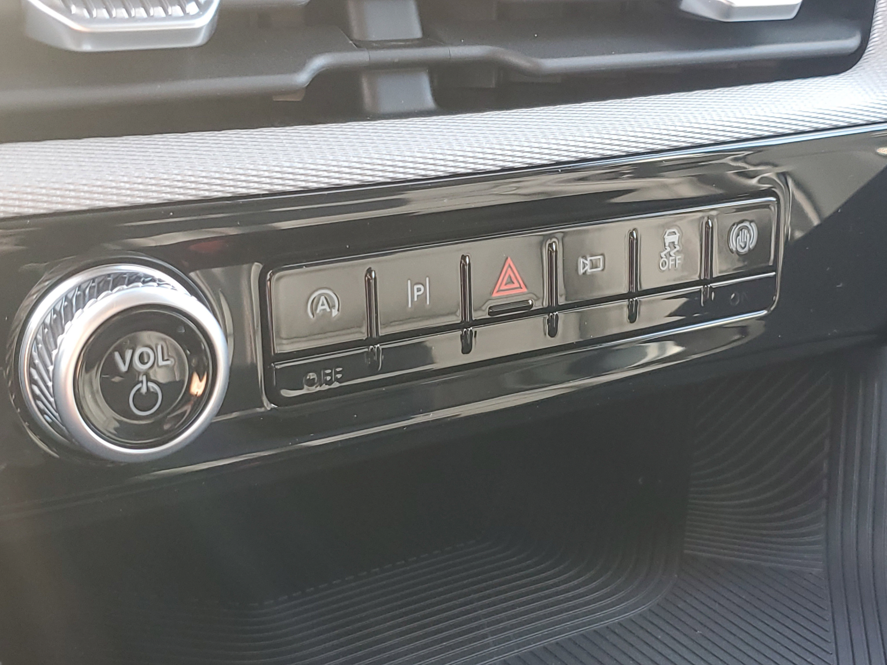 New 2026 Ford Explorer Active AWD/4WD image 31
