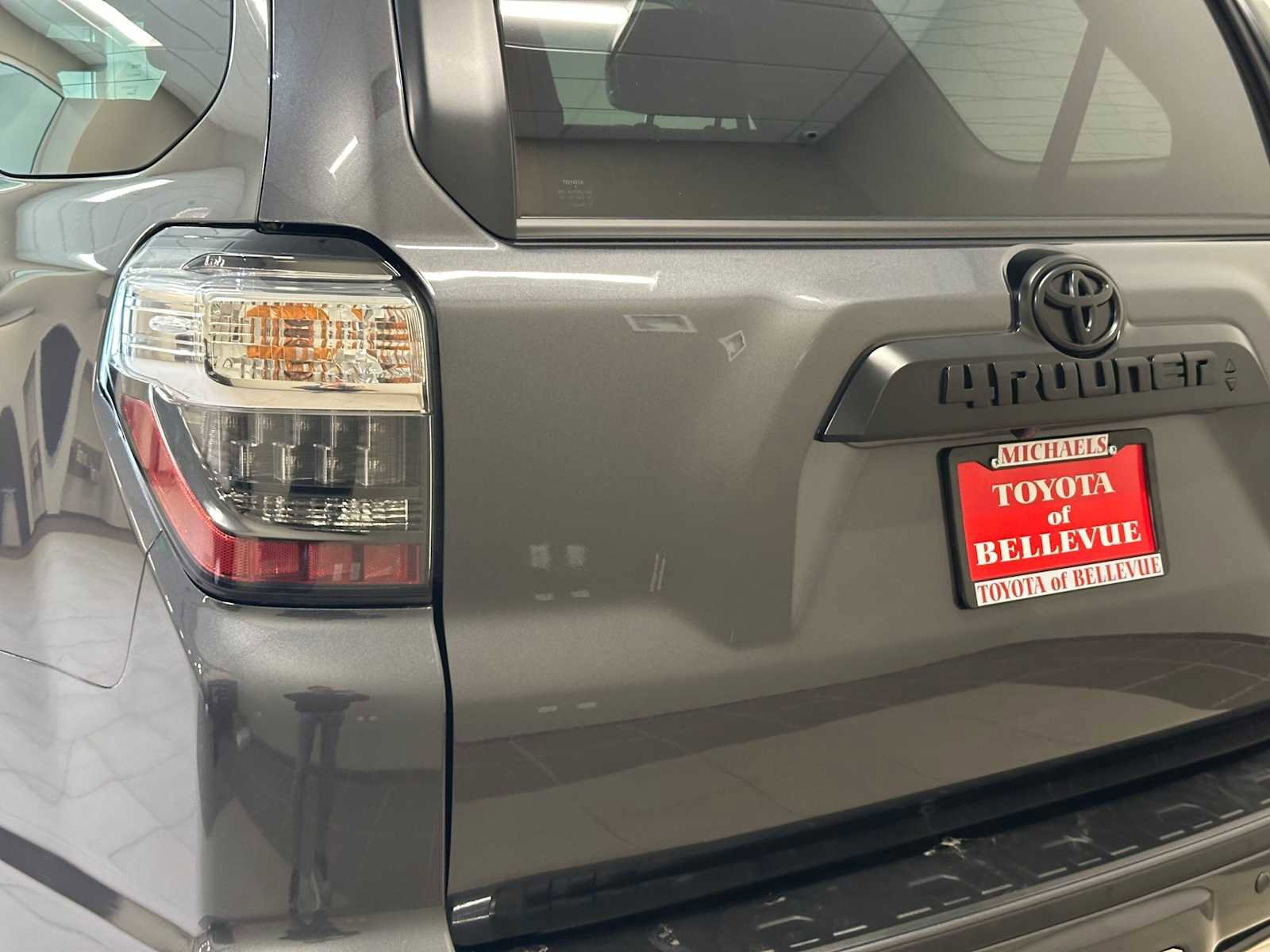 Used 2019 Toyota 4Runner Limited image 7
